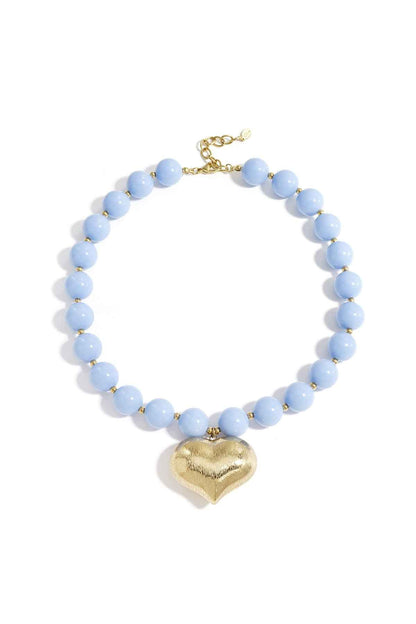 Bead necklace with hanging heart