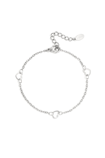 Elegant Heart Chain Bracelet for Everyday Wear