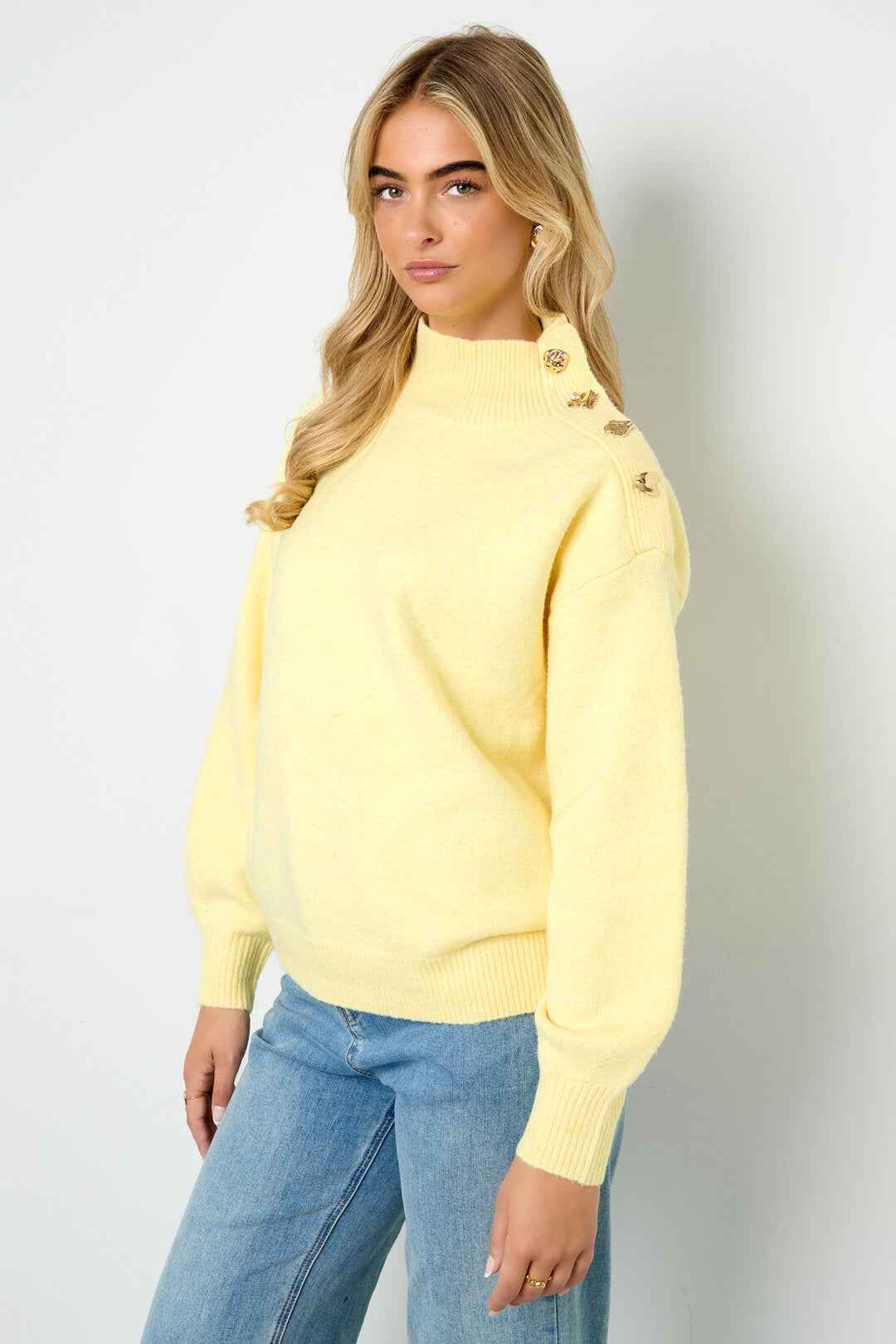 Cozy Knit Sweater for Fall/Winter in Trendy Colors