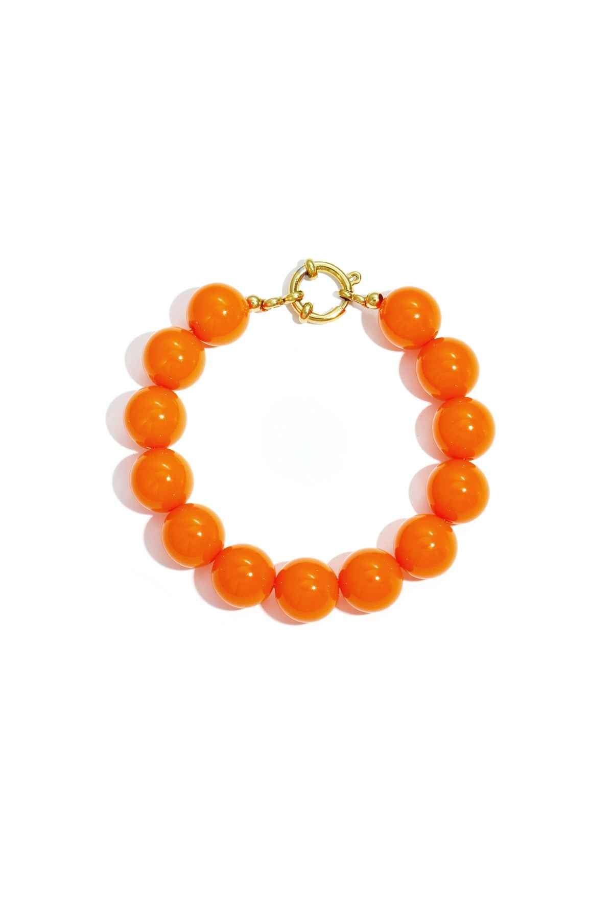 Bracelet with large beads and front closure