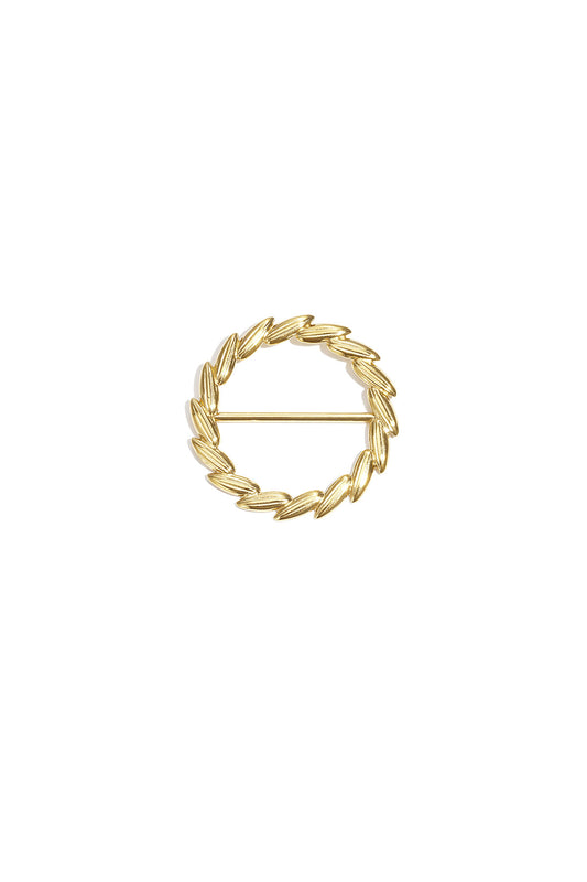 Elegant Gold Silk Scarf Clip for Everyday Chic