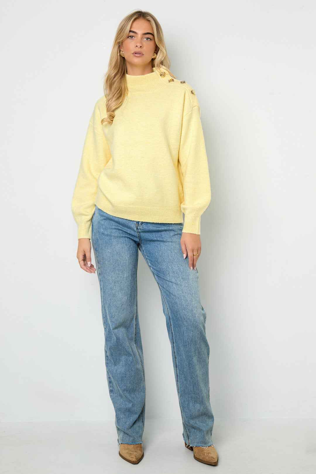 Cozy Knit Sweater for Fall/Winter in Trendy Colors