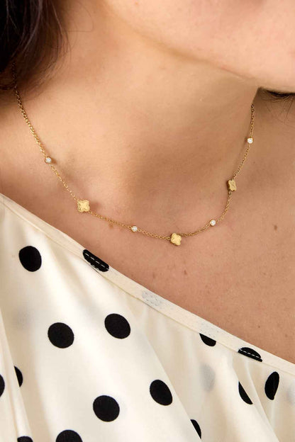 Ketting met klavertjes en ronde zirkonia steentjes