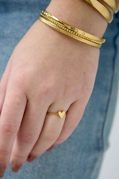 Little heart ring