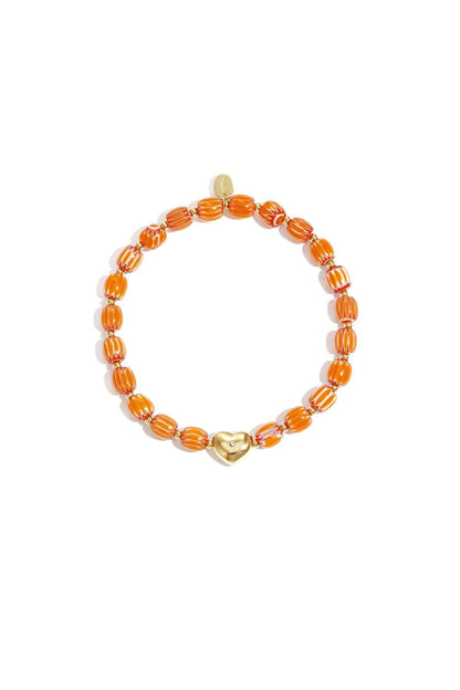Beaded bracelet with heart-shaped centerpiece