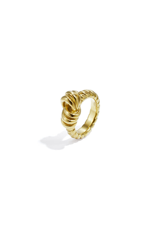Elegant Minimalist Gold Ring for Everyday Wear