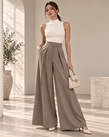 Pantalon Elara taupe op model
